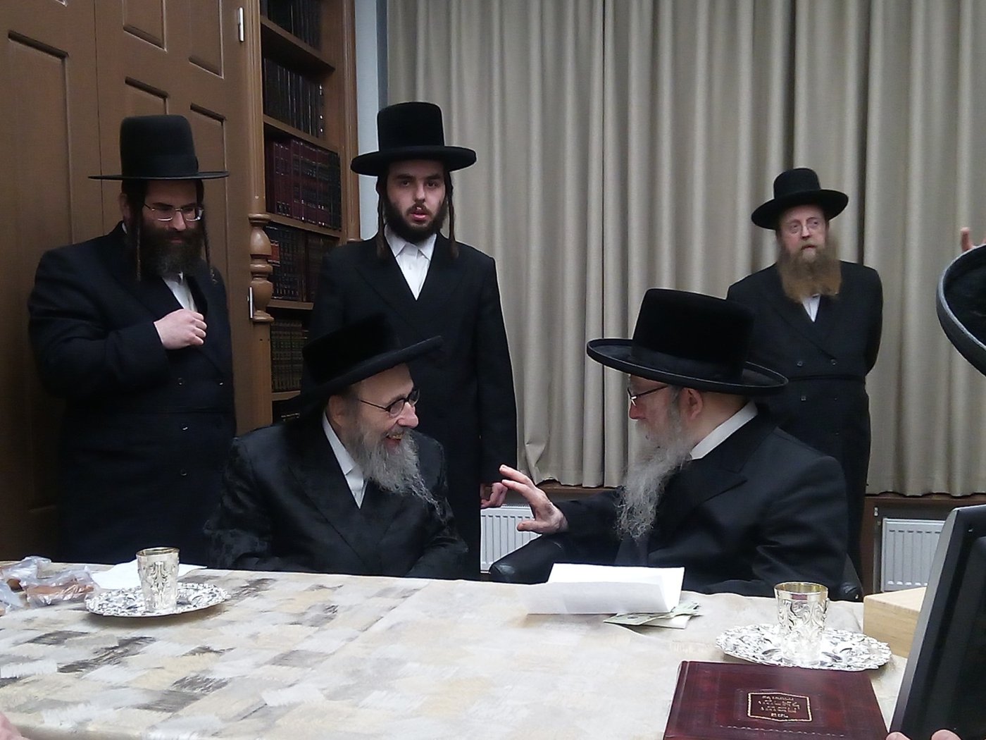  דומ"ץ סאטמר, הגה"צ רבי געציל בערקוביץ בביקור אצל האדמו"ר מפשעווארסק