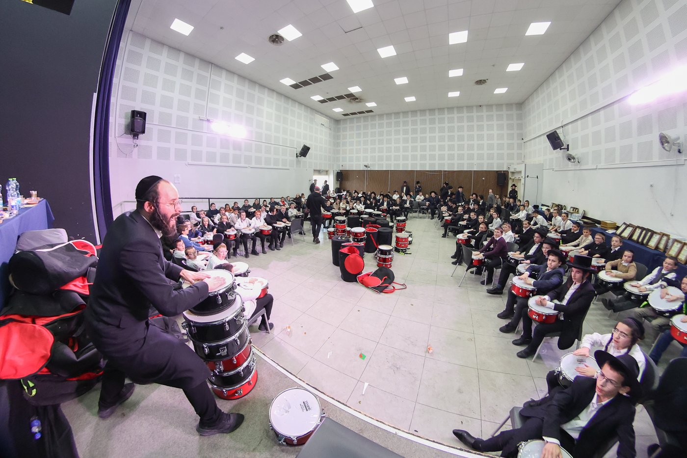 מעמד כבוד התורה בתלמוד תורה קארלין סטולין