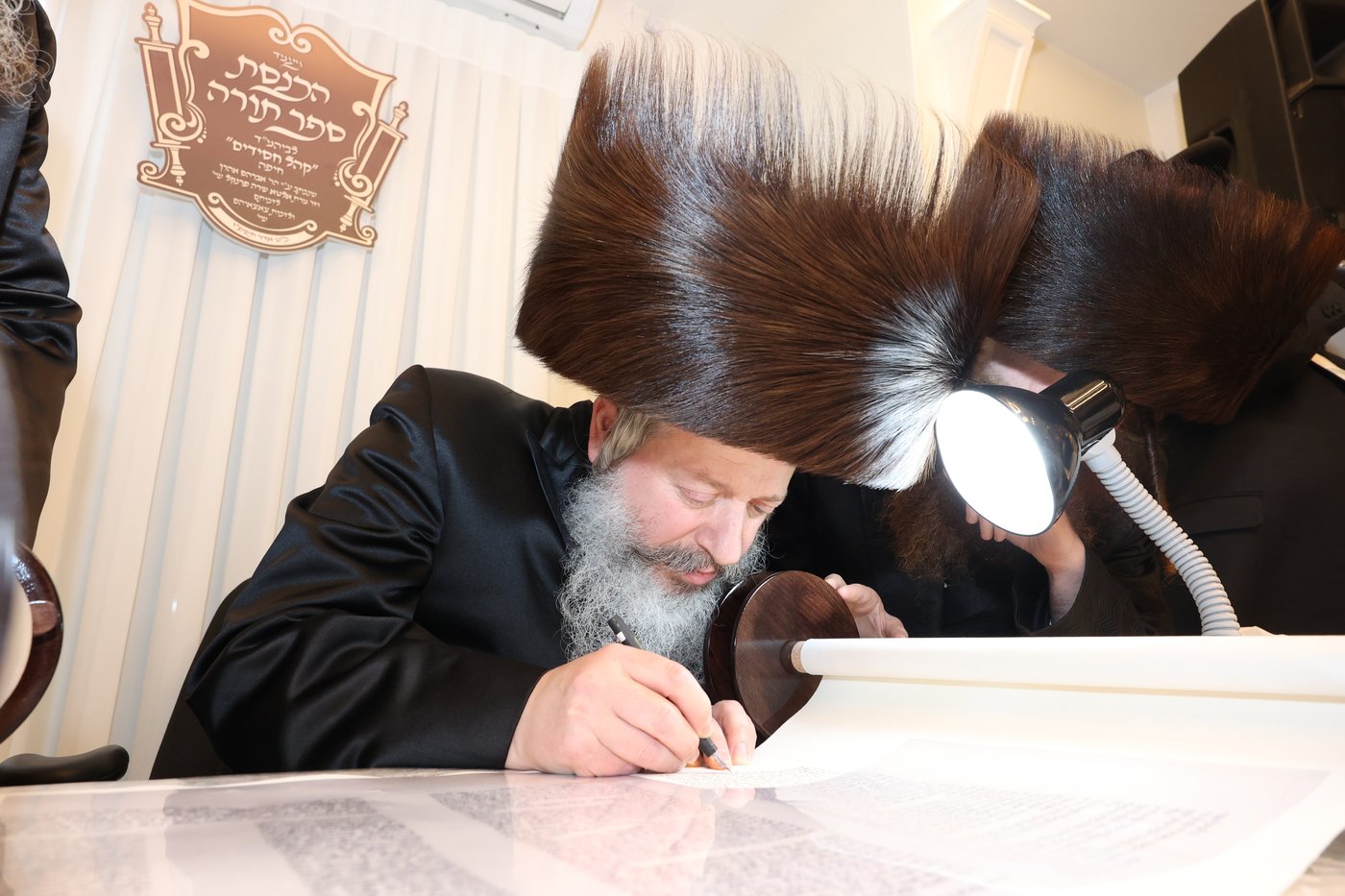 בסיום כתיבת ספר התורה