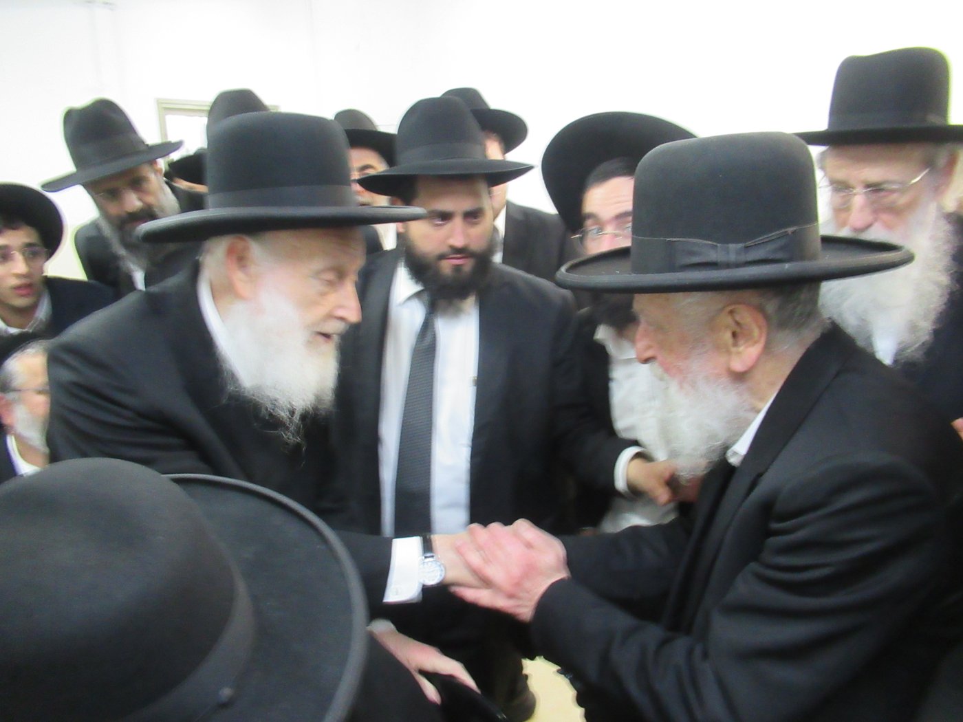 ניחום אבלים אצל הגאון רבי אליהו טופיק