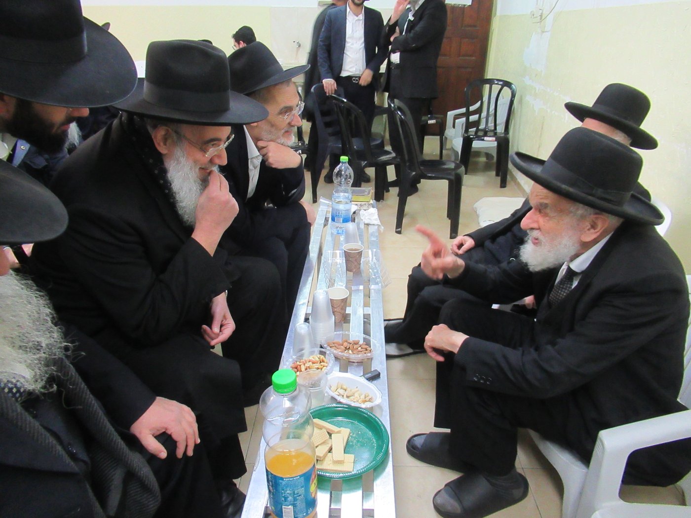 ניחום אבלים אצל הגאון רבי אליהו טופיק