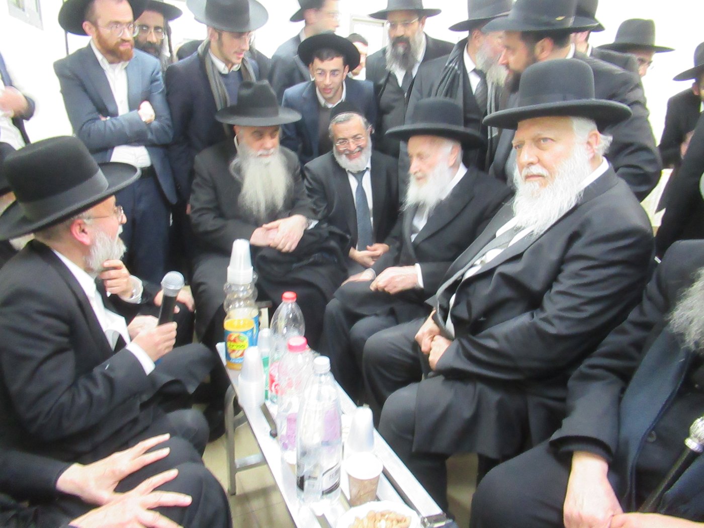 ניחום אבלים אצל הגאון רבי אליהו טופיק