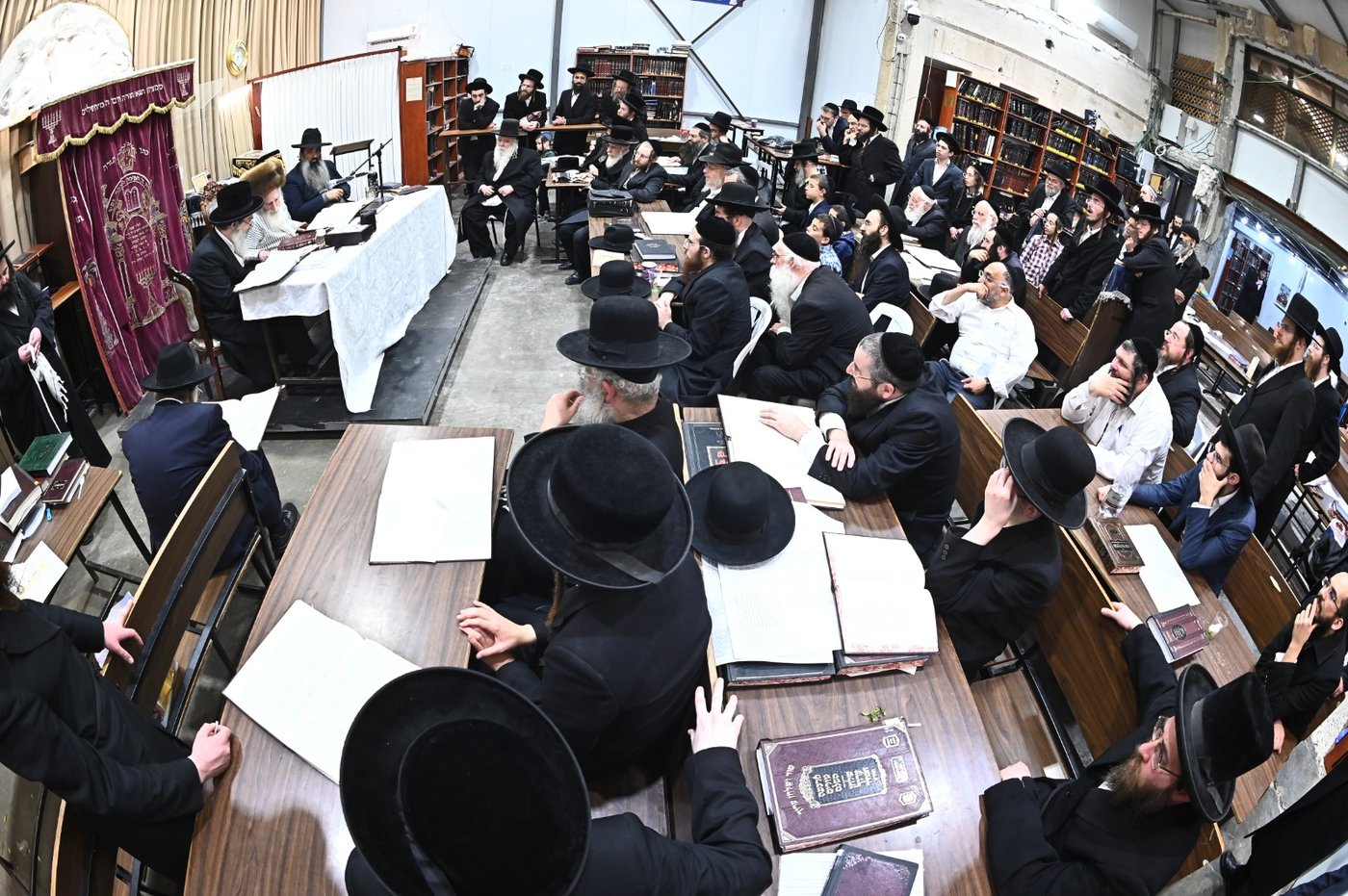 הגרי"מ מורגנשטרן בשיעור בישיבת תורת הנסתר