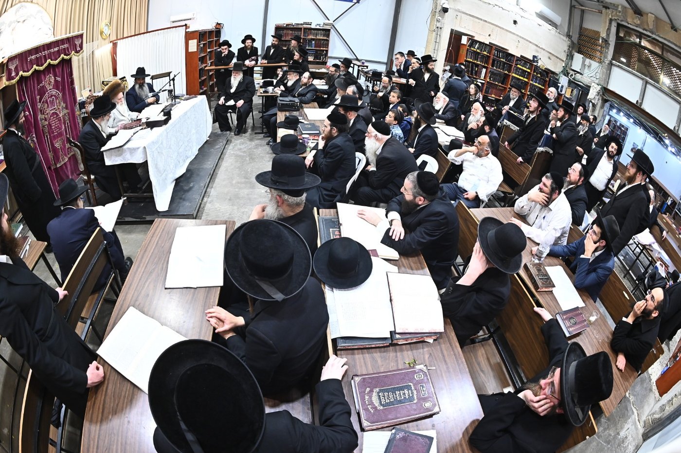 הגרי"מ מורגנשטרן בשיעור בישיבת תורת הנסתר