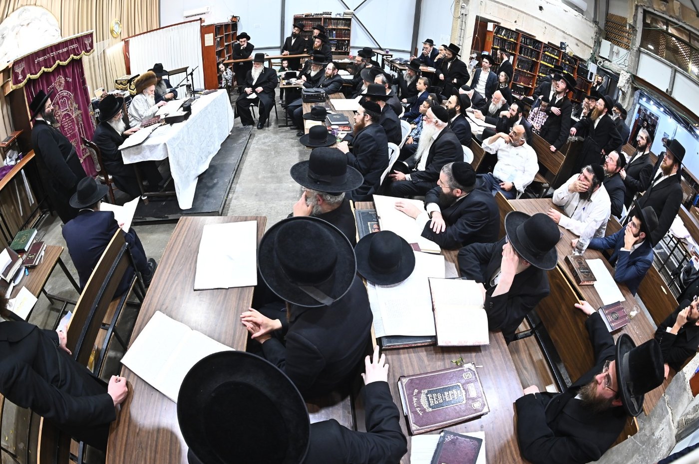 הגרי"מ מורגנשטרן בשיעור בישיבת תורת הנסתר