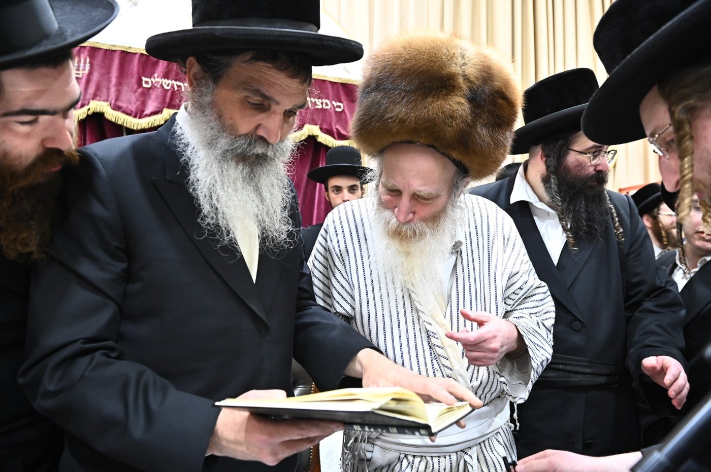 הגרי"מ מורגנשטרן בשיעור בישיבת תורת הנסתר