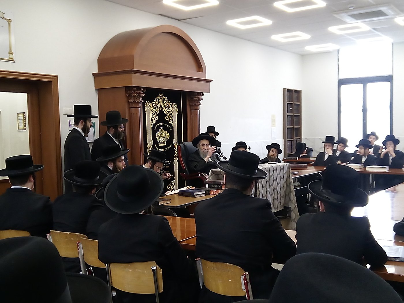  דומ"ץ סאטמר, הגה"צ רבי געציל בערקוביץ בביקור בישיבת סאטמר