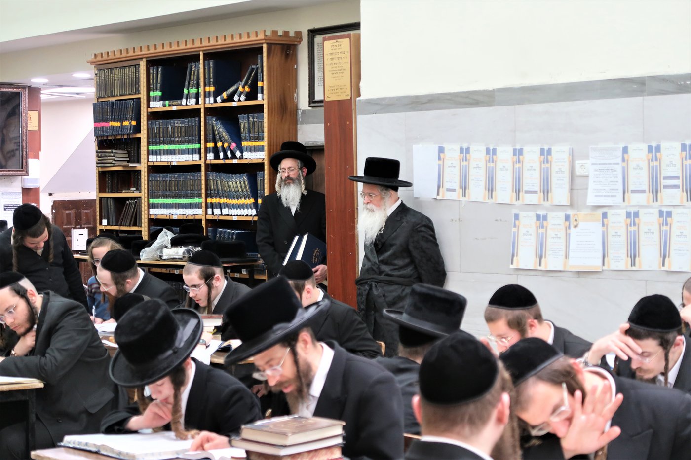 סדר לימוד של עשר שעות ברציפות בנדבורנה ירושלים