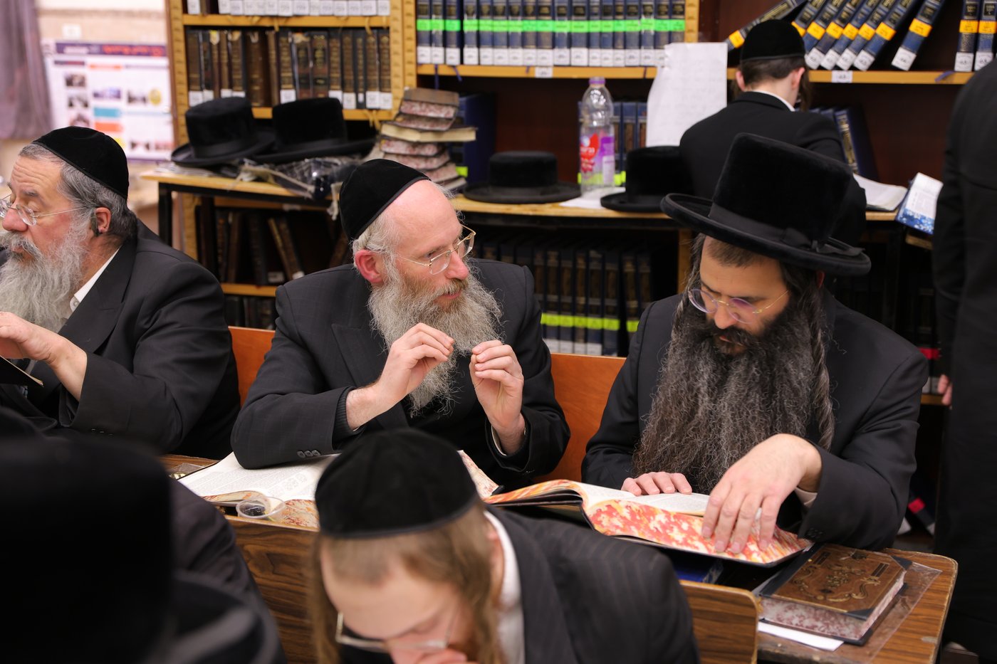 סדר לימוד של עשר שעות ברציפות בנדבורנה ירושלים