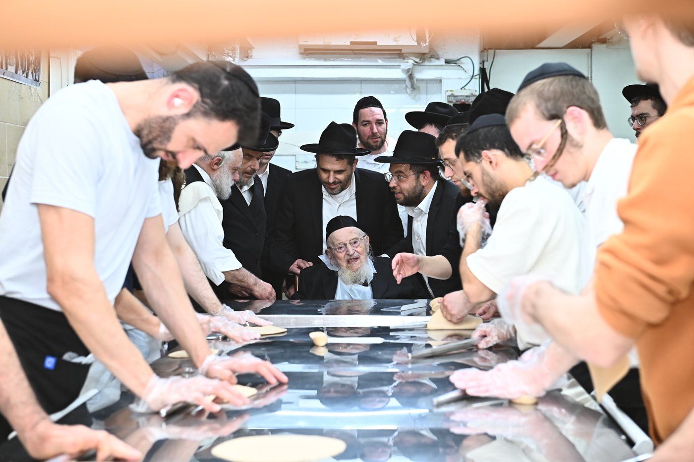 הגרמ"צ ברגמן באפיית מצות