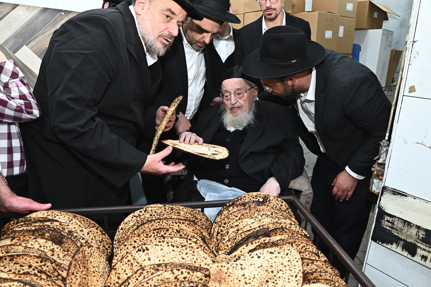 הגרמ"צ ברגמן באפיית מצות