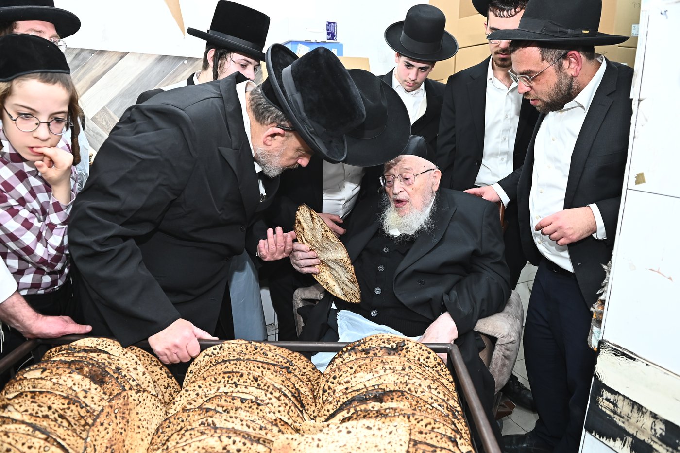 הגרמ"צ ברגמן באפיית מצות