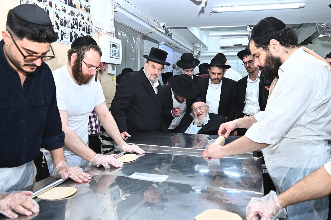 הגרמ"צ ברגמן באפיית מצות