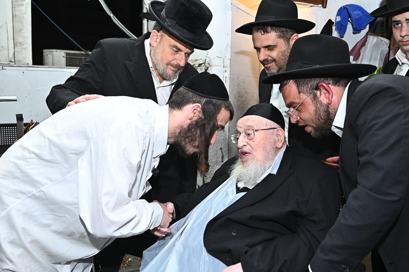 הגרמ"צ ברגמן באפיית מצות