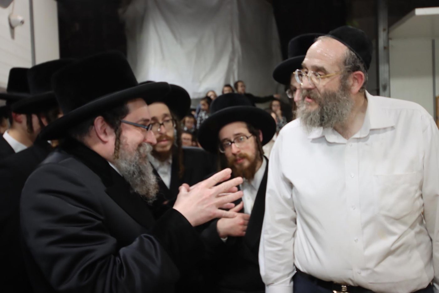 האדמו"ר מסקולען ירושלים באפיית מצות