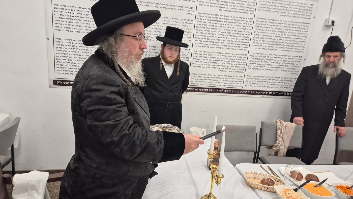 האדמו"ר מביאלה ב"ב במסע הקודש לפולין