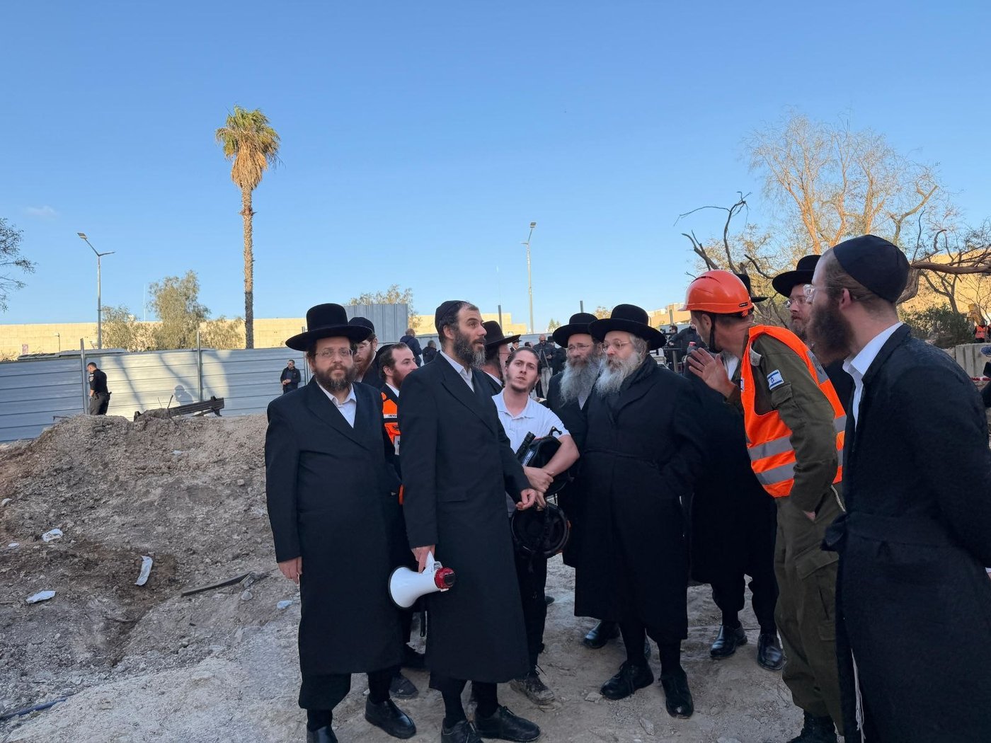 הרה"צ רבי נחמיה אלתר בביקור בערד