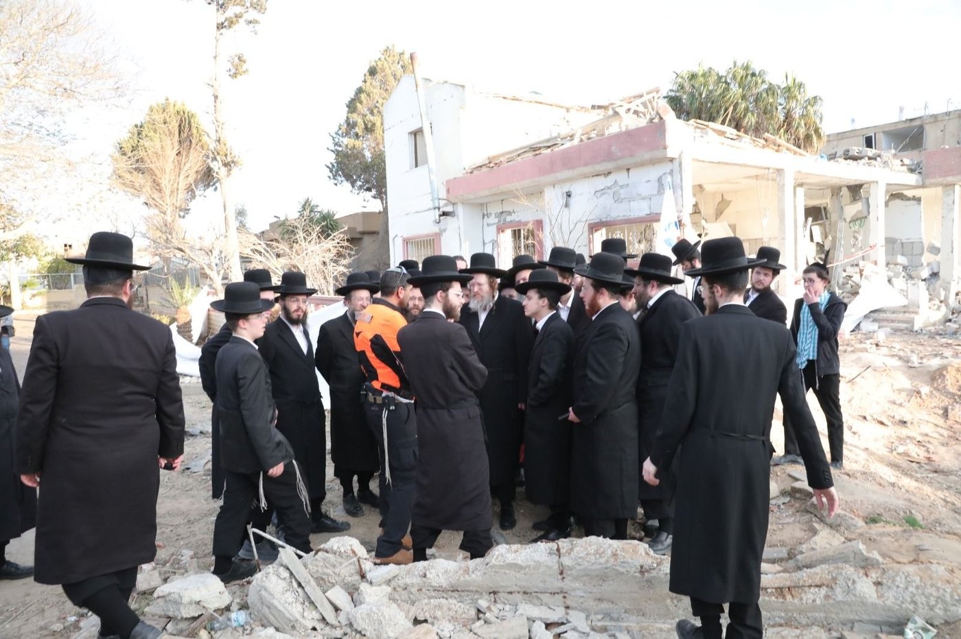 הרה"צ רבי ישראל מנחם אלתר בביקור בדימונה