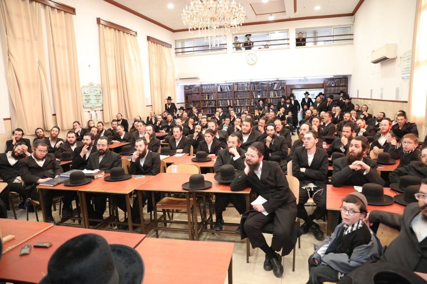 הרה"צ רבי ישראל מנחם אלתר בביקור בדימונה