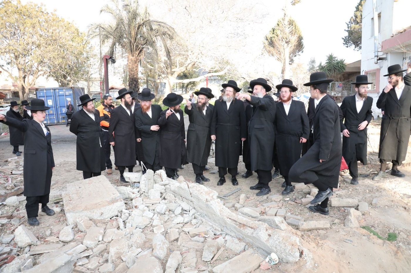 הרה"צ רבי ישראל מנחם אלתר בביקור בדימונה