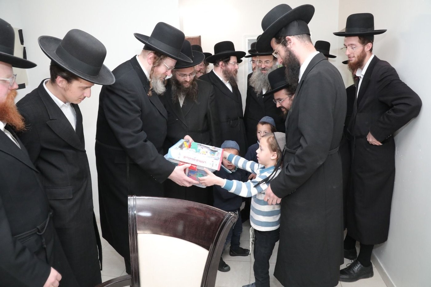 הרה"צ רבי ישראל מנחם אלתר בביקור בדימונה