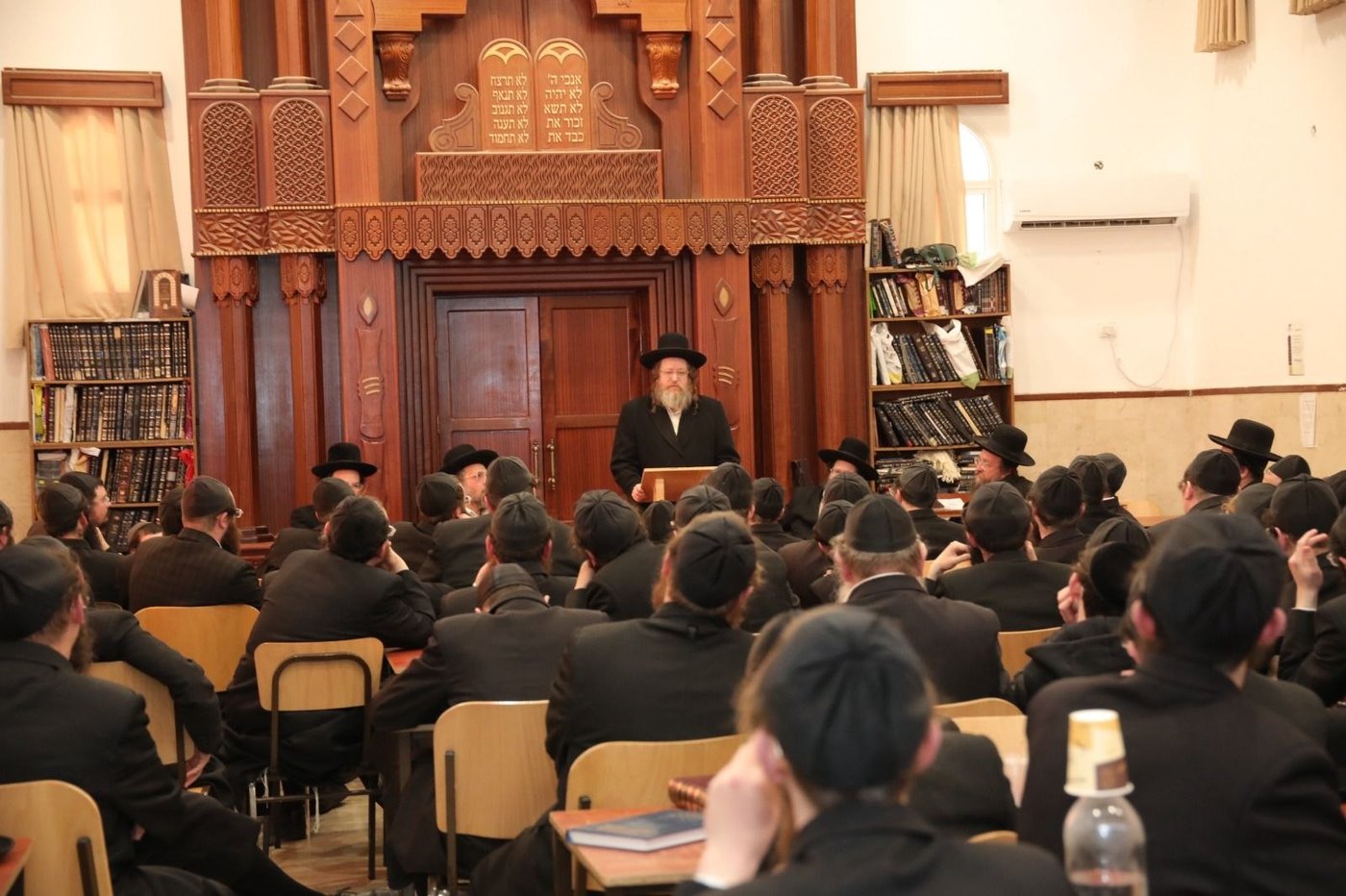 הרה"צ רבי ישראל מנחם אלתר בביקור בדימונה