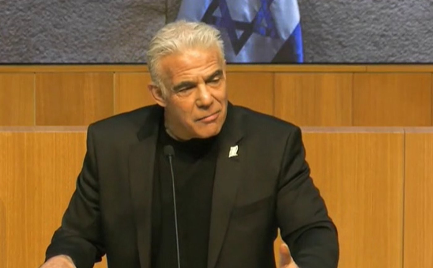 בג"ץ דן בעתירת האופוזיציה | לפיד מסית: "אנחנו הפרה החולבת של החרדים"