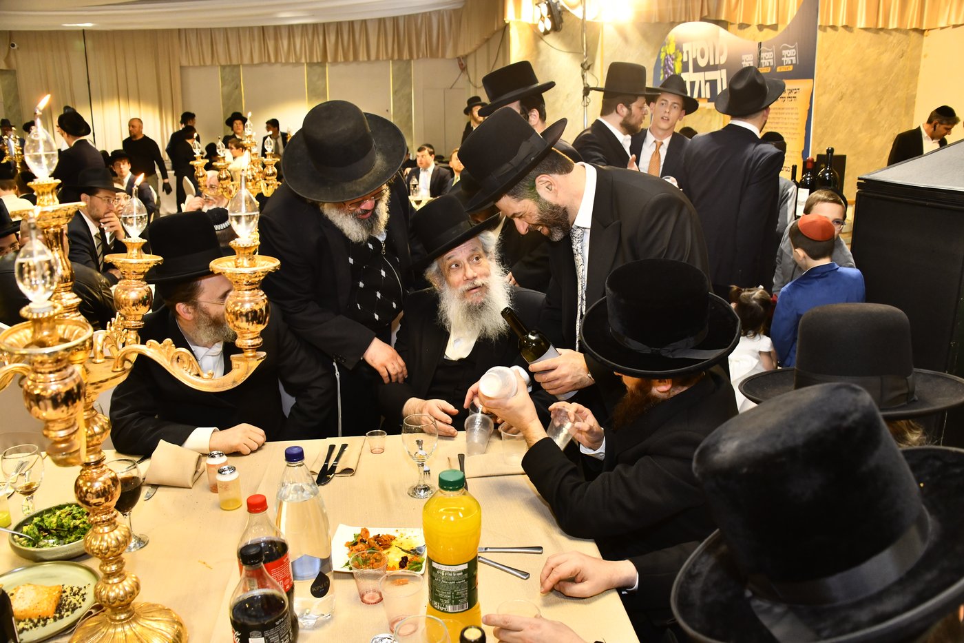 שמחת נישואי בתו של מנחם שפירא