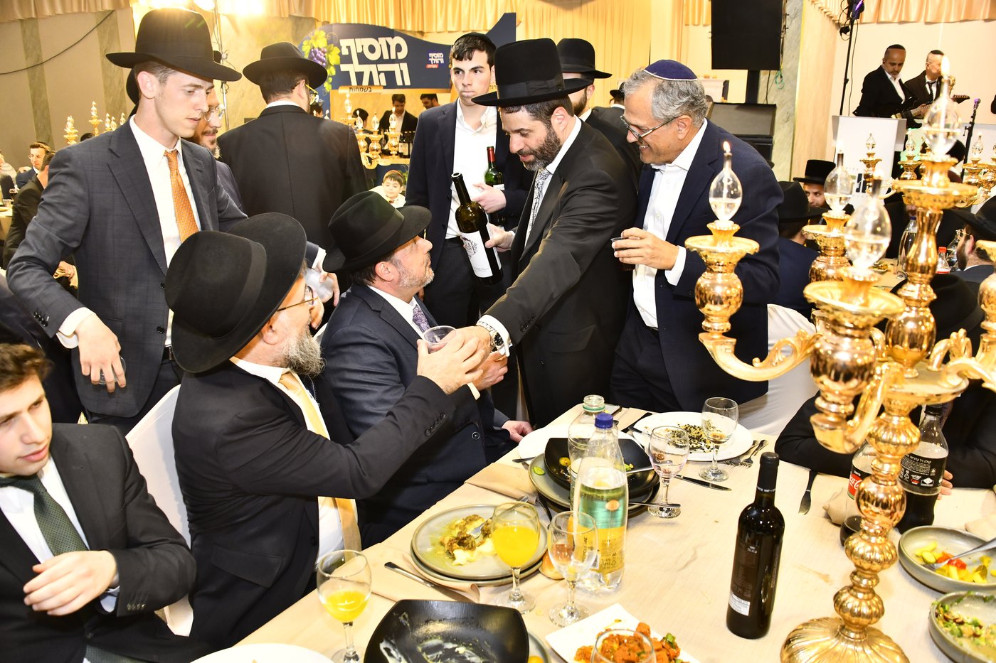 שמחת נישואי בתו של מנחם שפירא