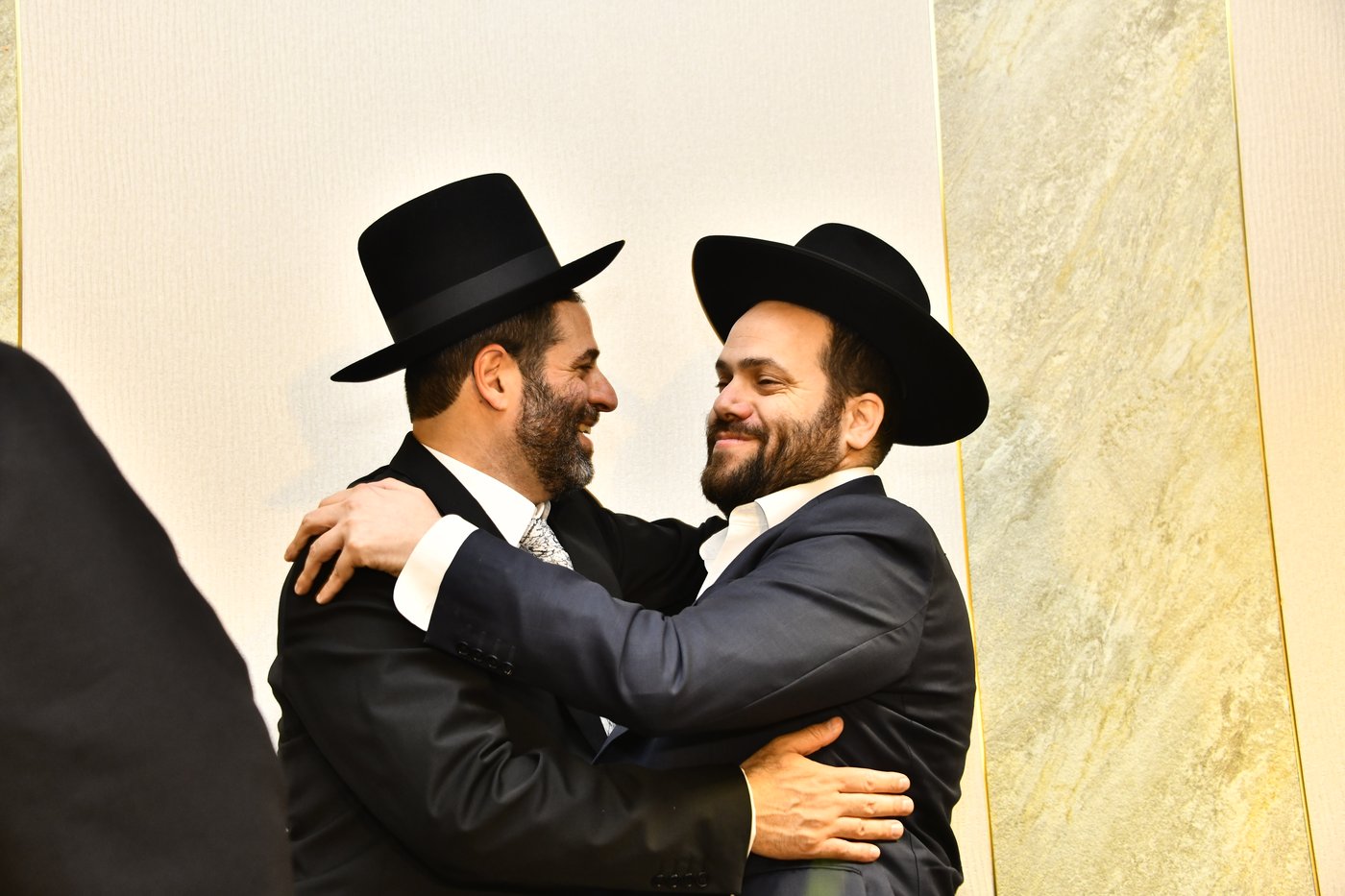 שמחת נישואי בתו של מנחם שפירא