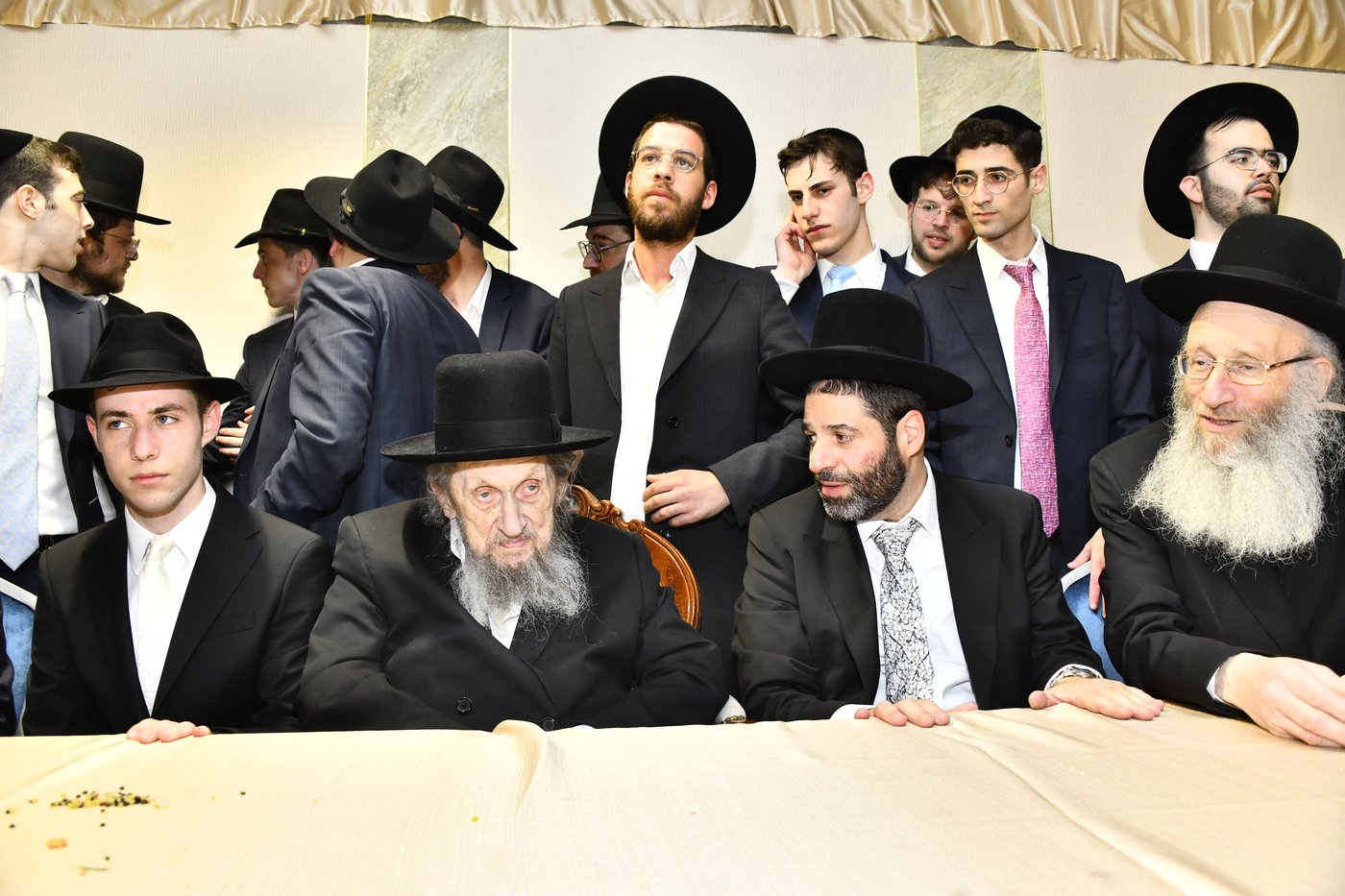 שמחת נישואי בתו של מנחם שפירא