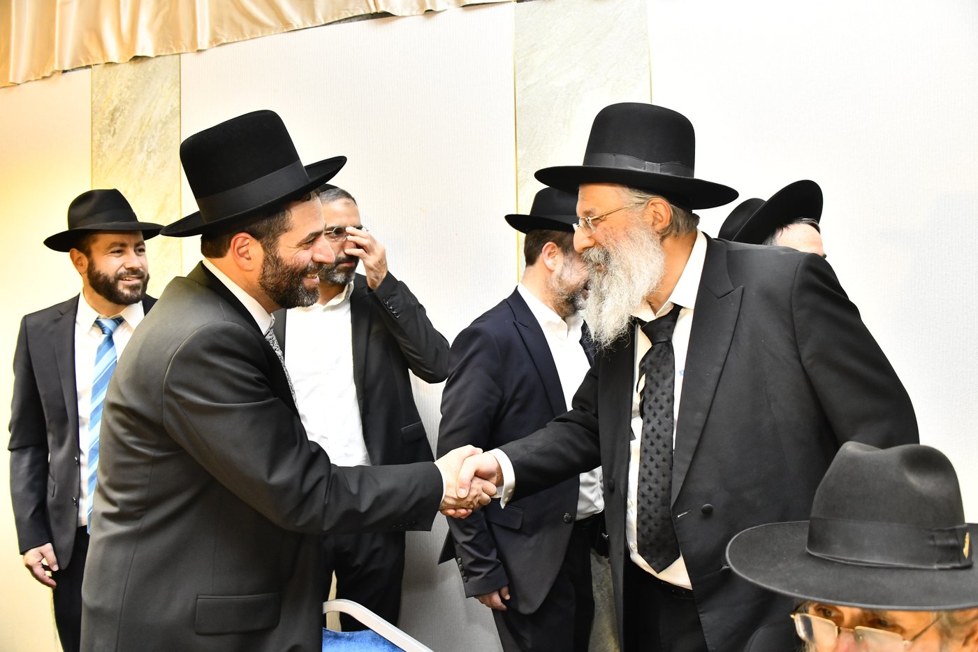 שמחת נישואי בתו של מנחם שפירא