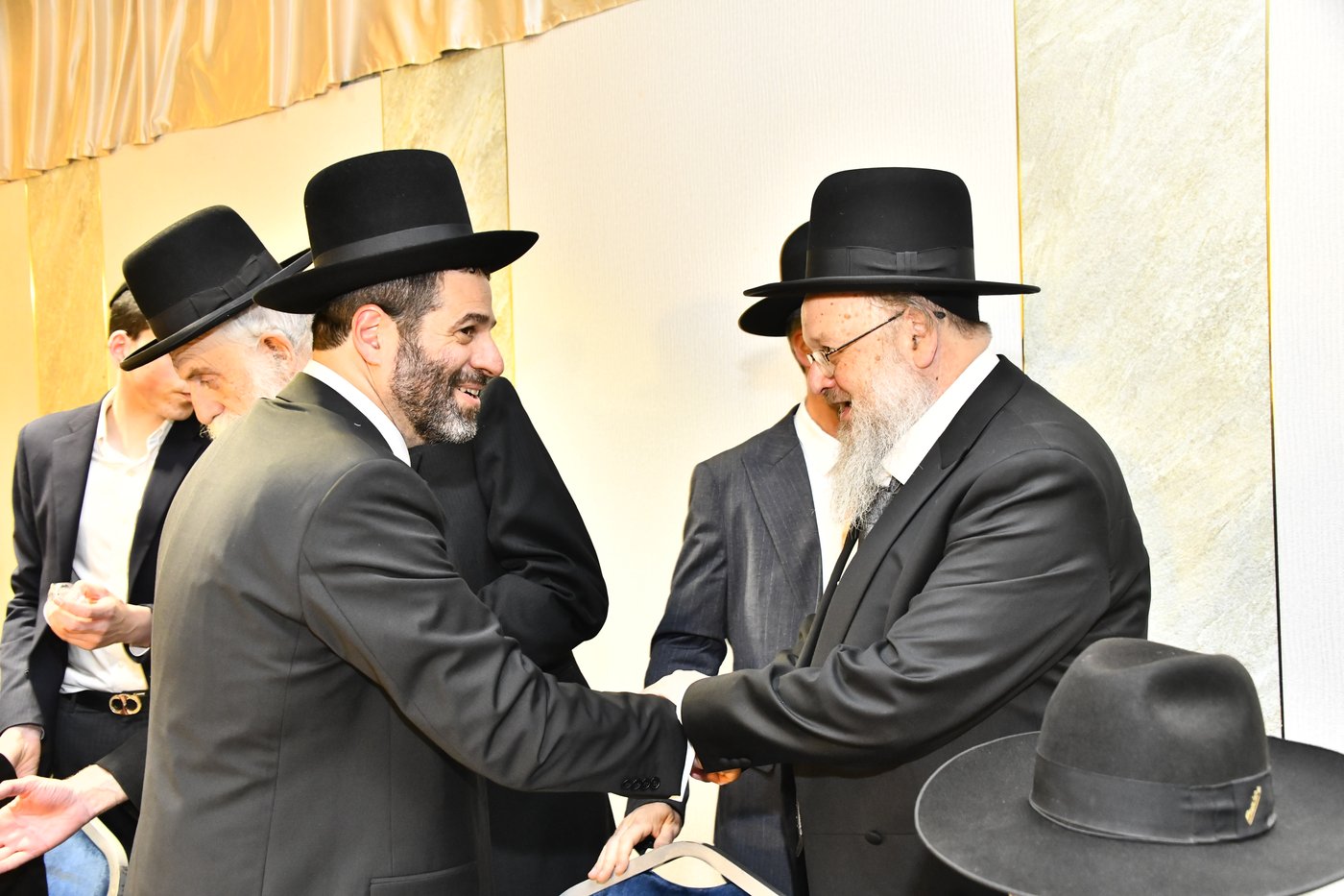 שמחת נישואי בתו של מנחם שפירא