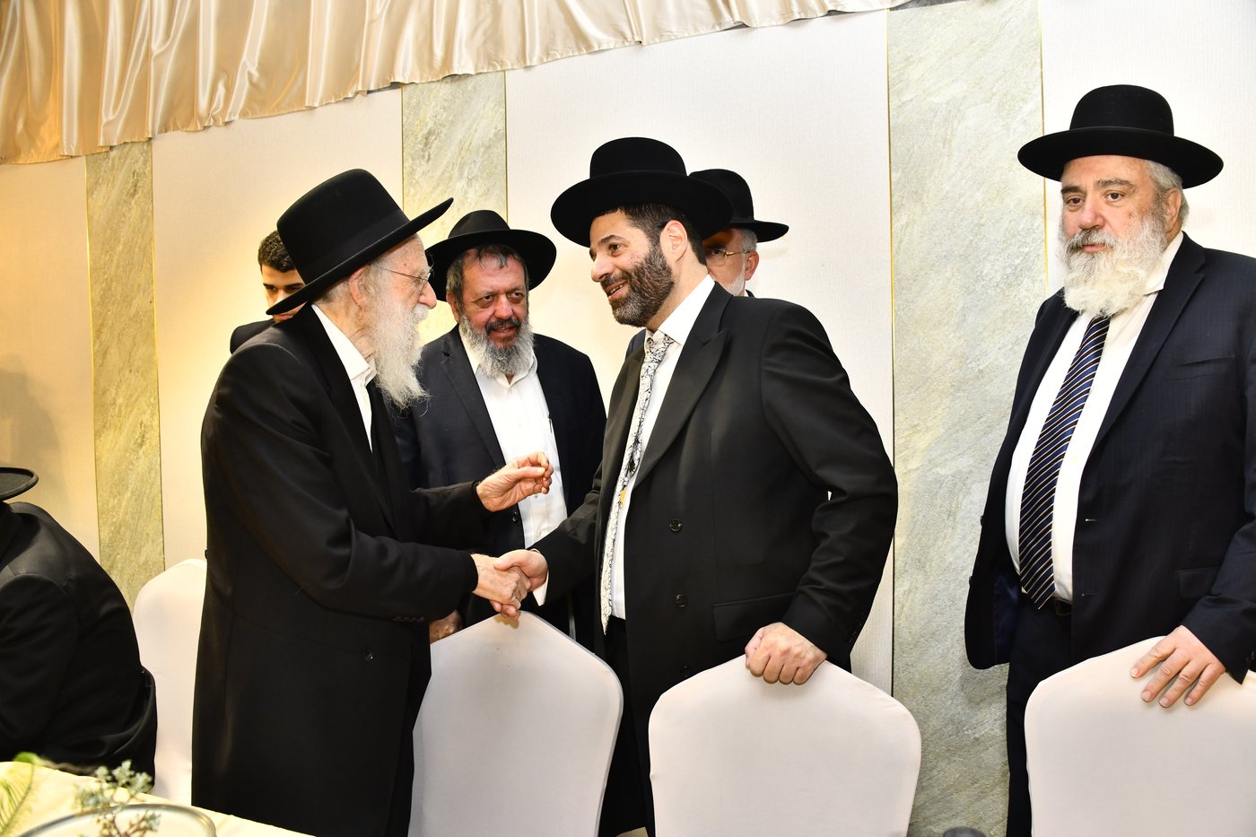 שמחת נישואי בתו של מנחם שפירא