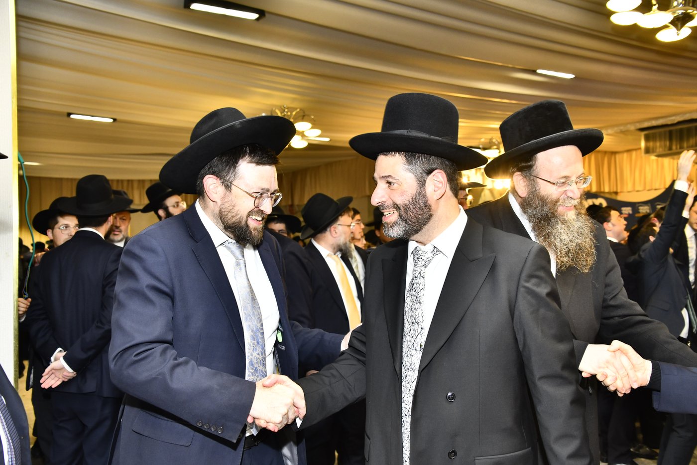 שמחת נישואי בתו של מנחם שפירא