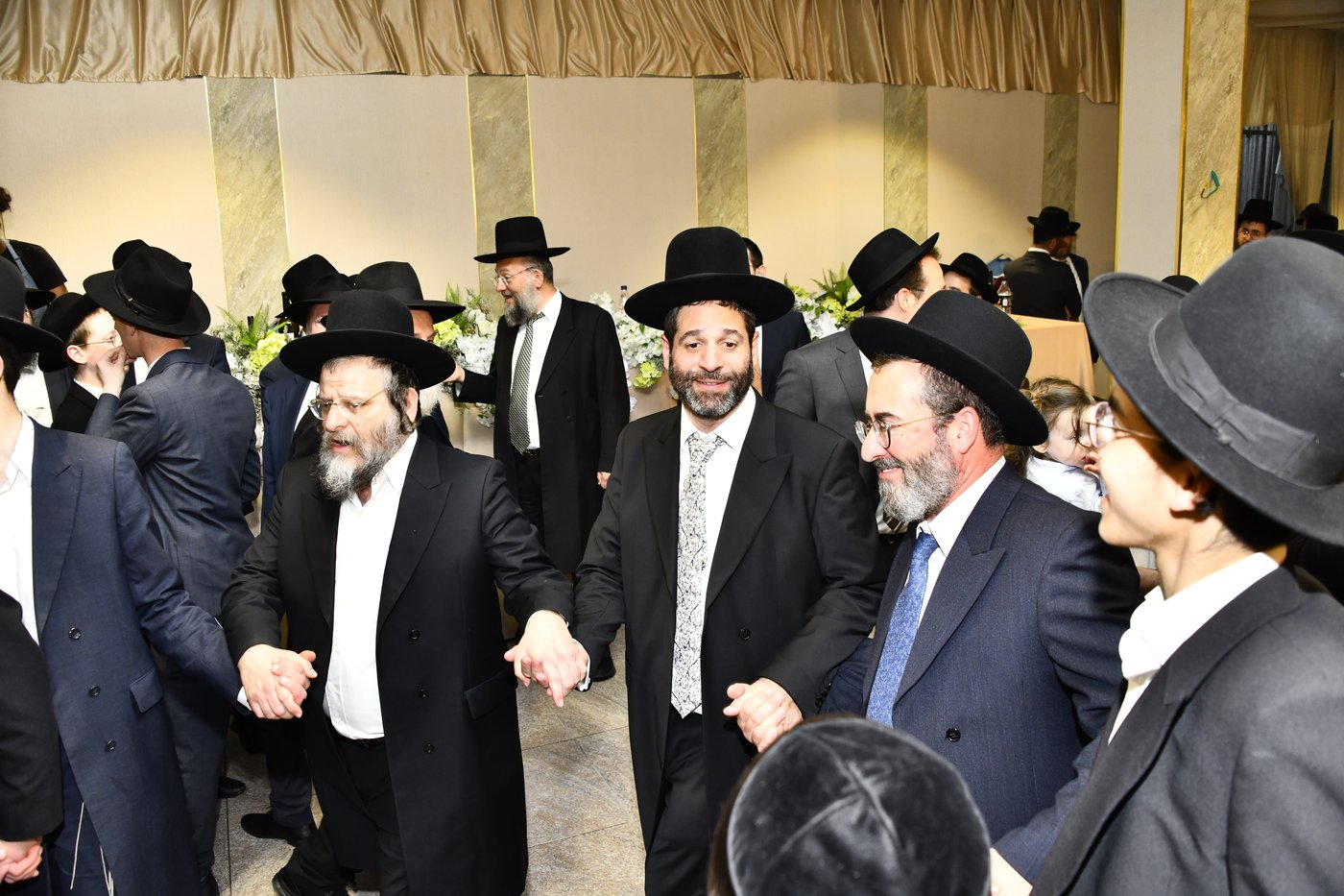 שמחת נישואי בתו של מנחם שפירא