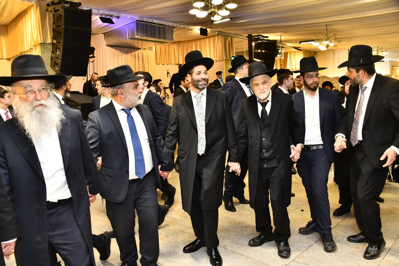 שמחת נישואי בתו של מנחם שפירא