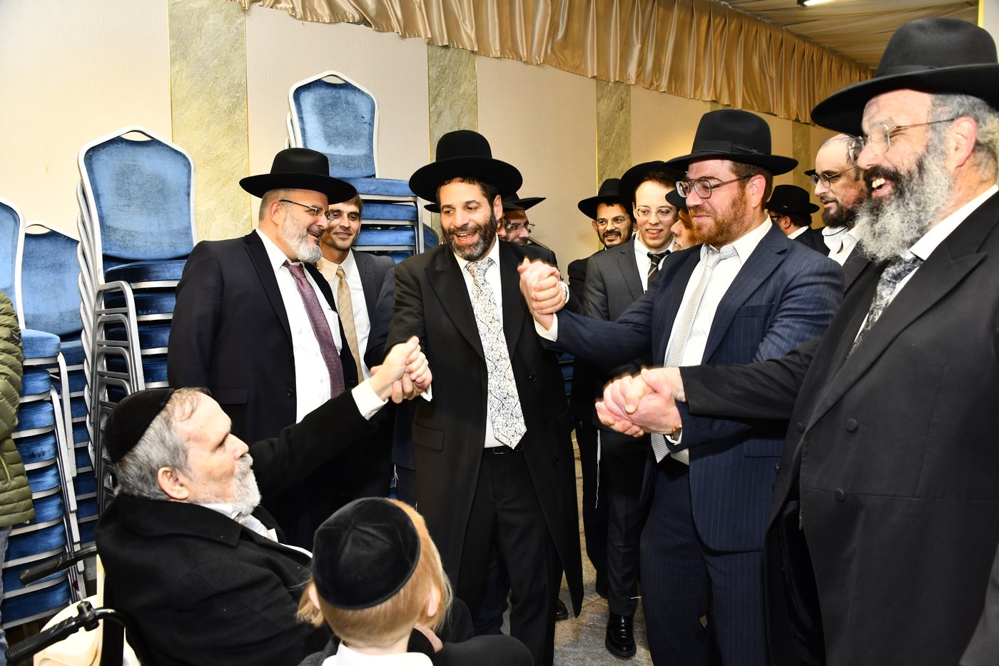 שמחת נישואי בתו של מנחם שפירא