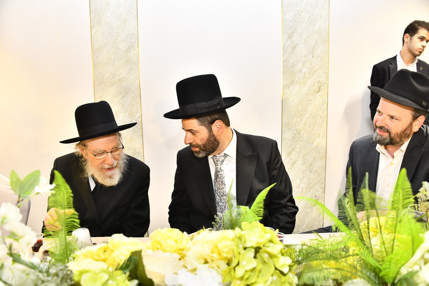 שמחת נישואי בתו של מנחם שפירא