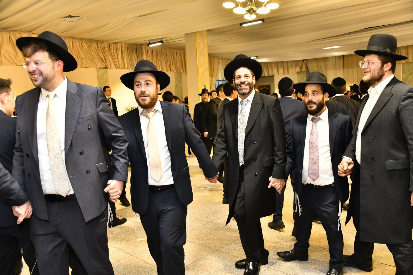 שמחת נישואי בתו של מנחם שפירא