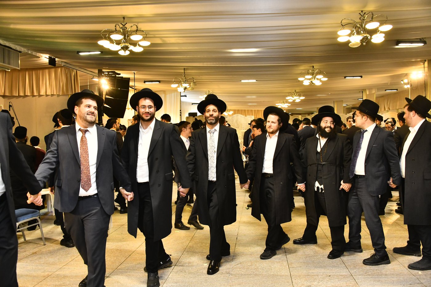 שמחת נישואי בתו של מנחם שפירא