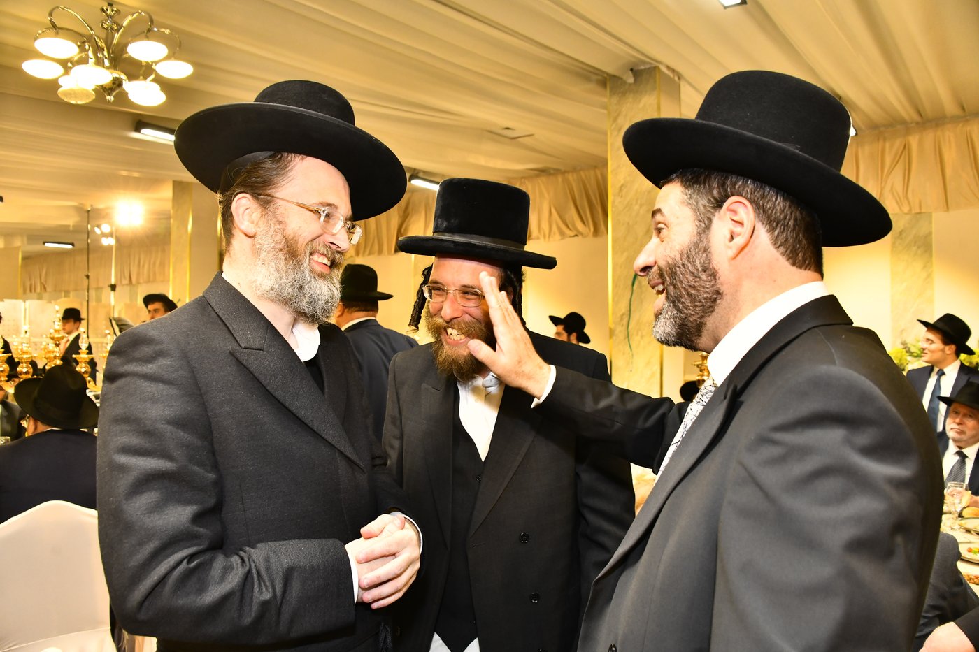 שמחת נישואי בתו של מנחם שפירא