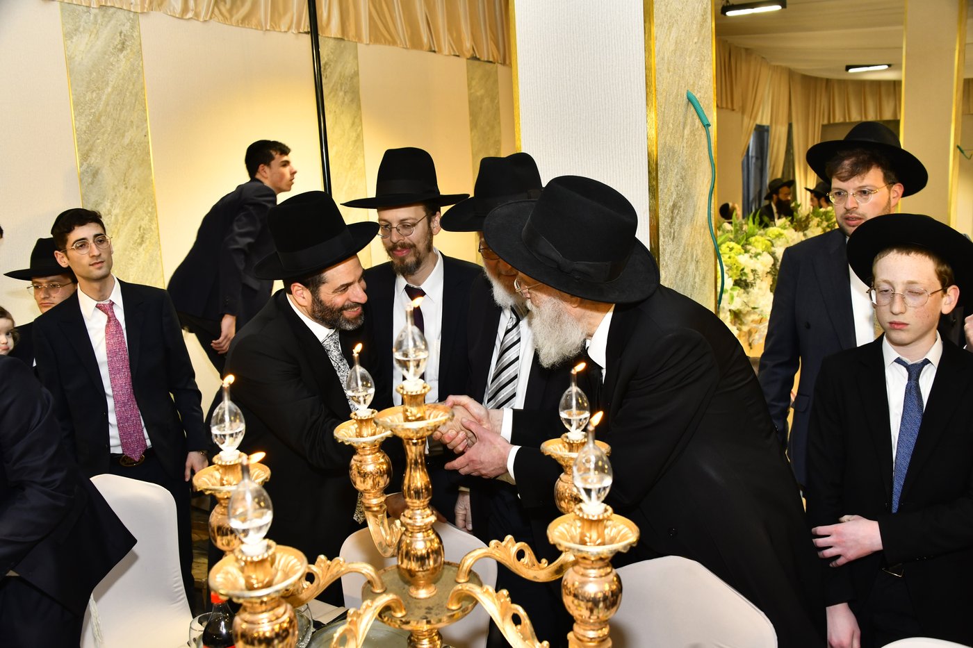 שמחת נישואי בתו של מנחם שפירא