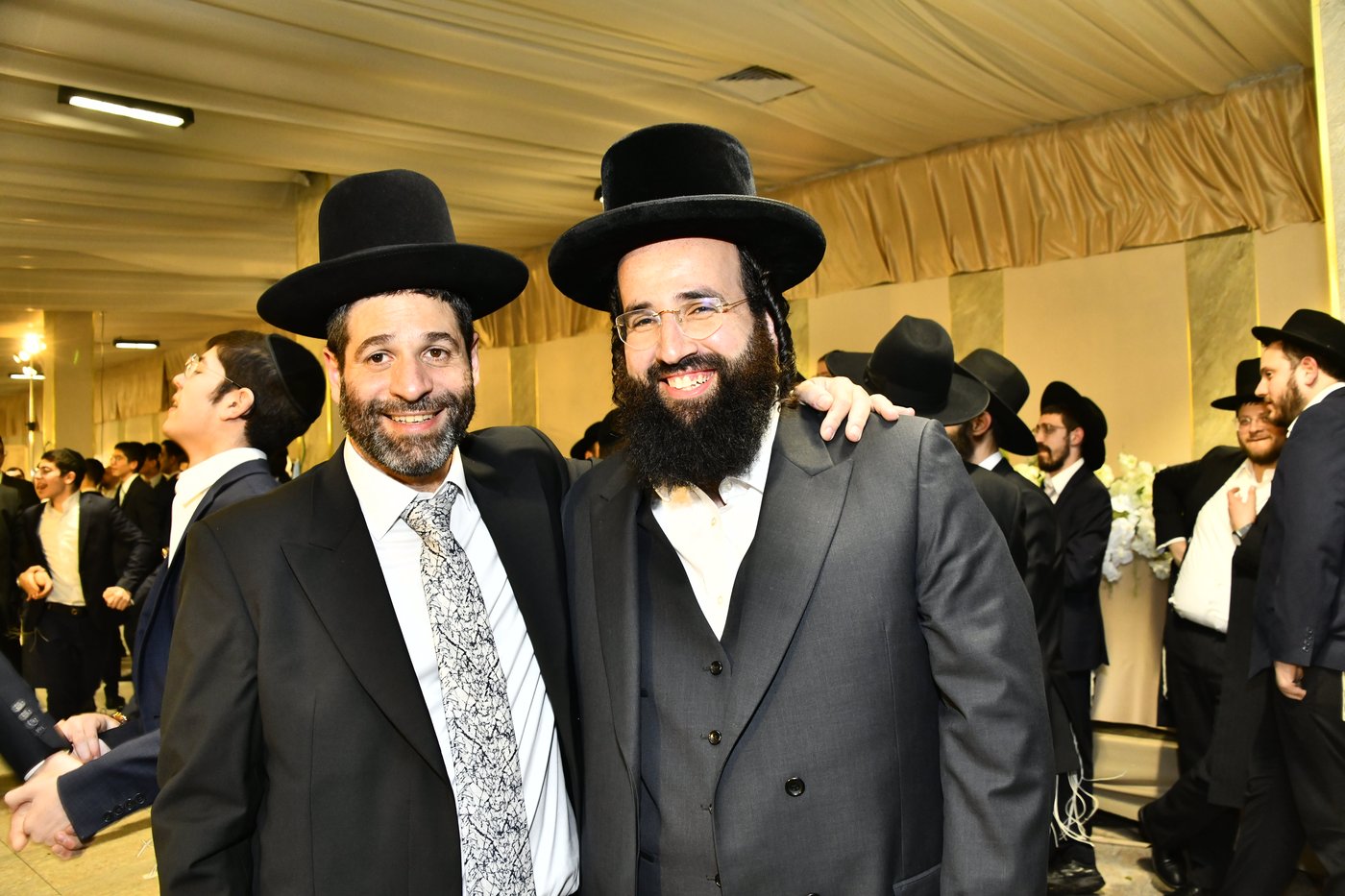 שמחת נישואי בתו של מנחם שפירא