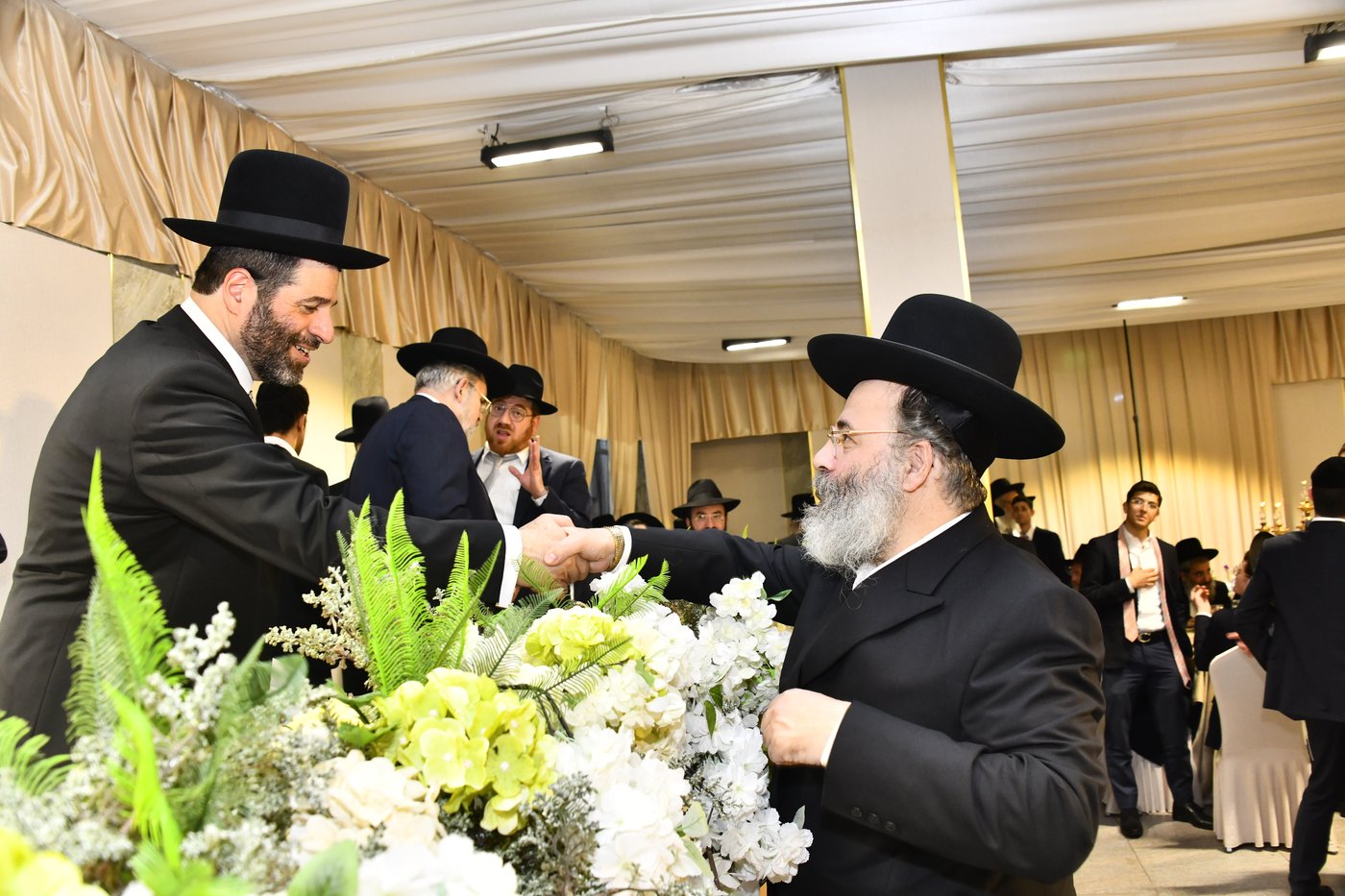 שמחת נישואי בתו של מנחם שפירא