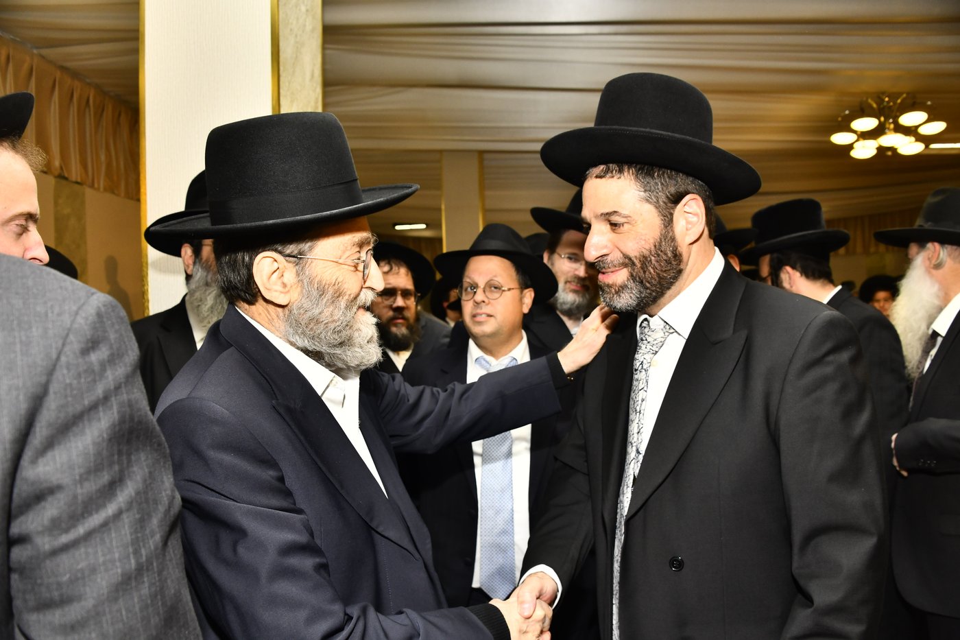 שמחת נישואי בתו של מנחם שפירא