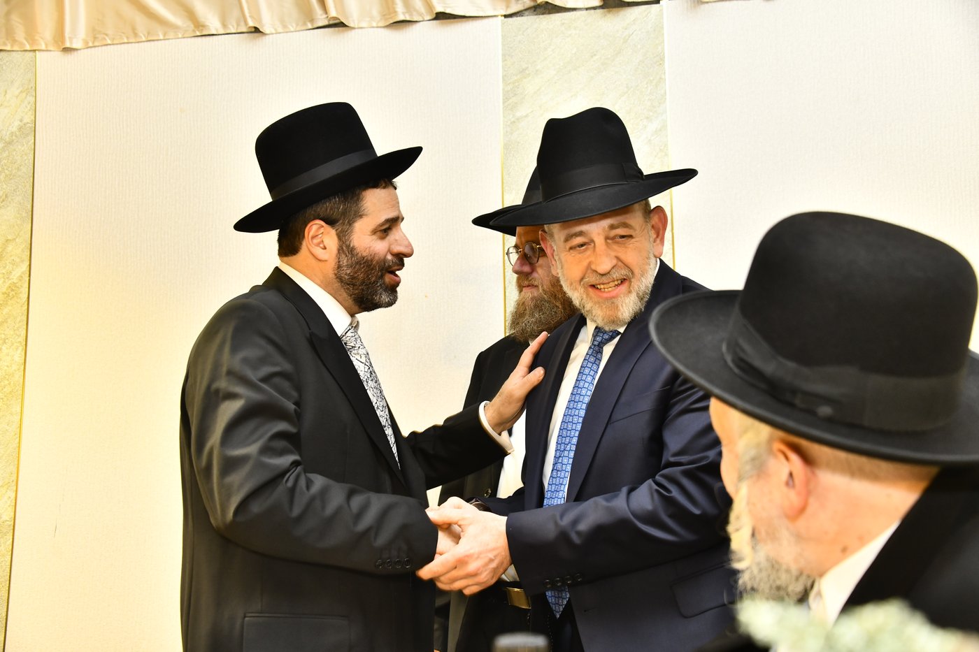 שמחת נישואי בתו של מנחם שפירא