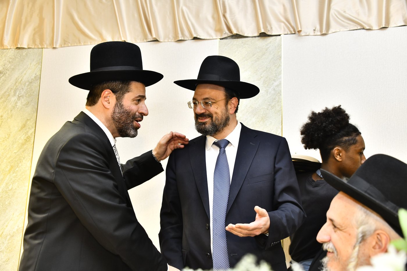 שמחת נישואי בתו של מנחם שפירא