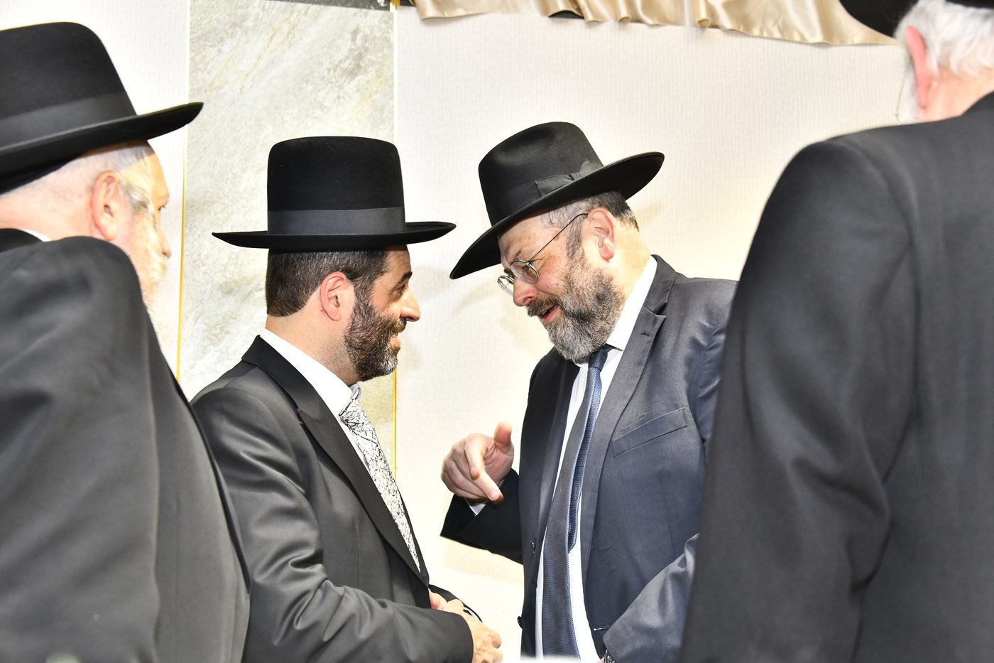 שמחת נישואי בתו של מנחם שפירא