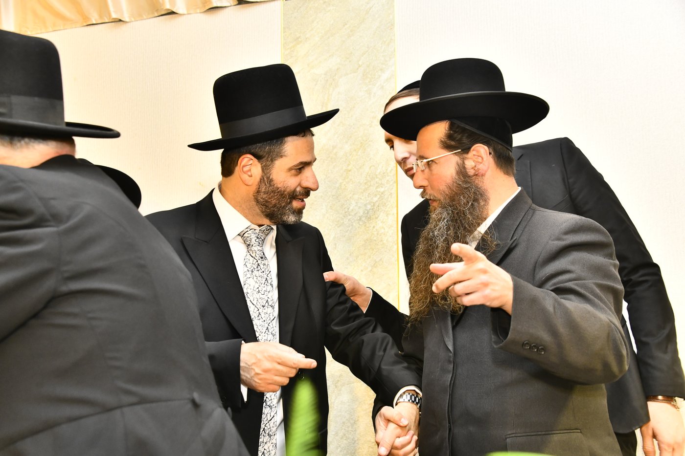 שמחת נישואי בתו של מנחם שפירא